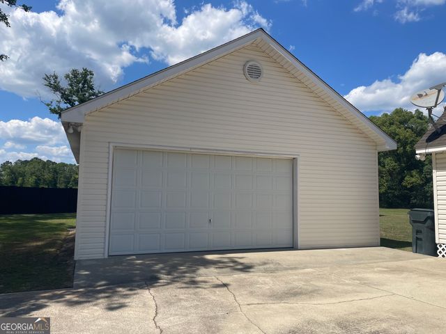 107 Gundy Street, Glennville, GA 30427