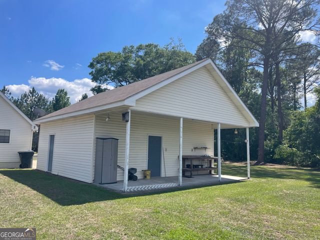 107 Gundy Street, Glennville, GA 30427