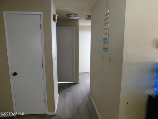 106 Sky Vista Pl, Yakima, WA 98901