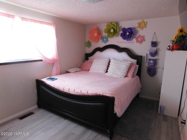 106 Sky Vista Pl, Yakima, WA 98901