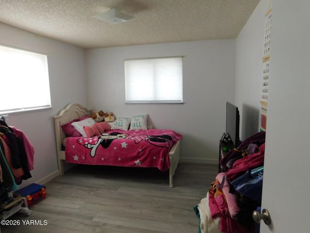 106 Sky Vista Pl, Yakima, WA 98901