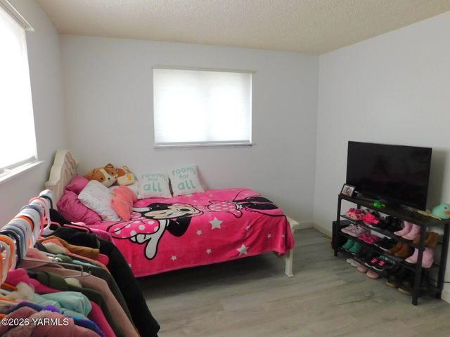 106 Sky Vista Pl, Yakima, WA 98901