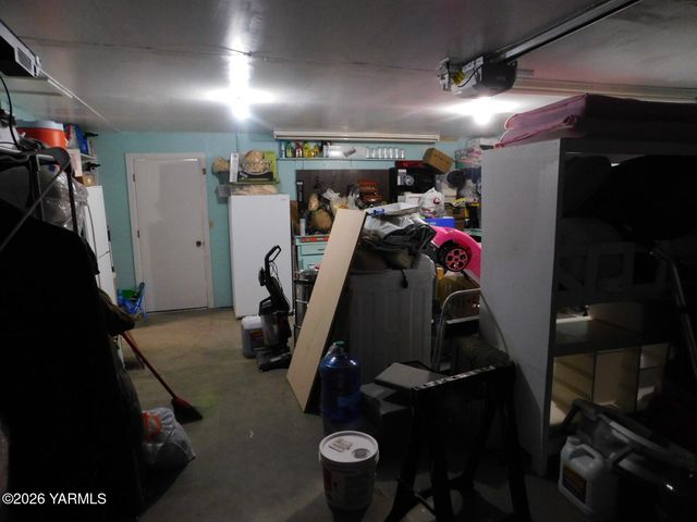 106 Sky Vista Pl, Yakima, WA 98901