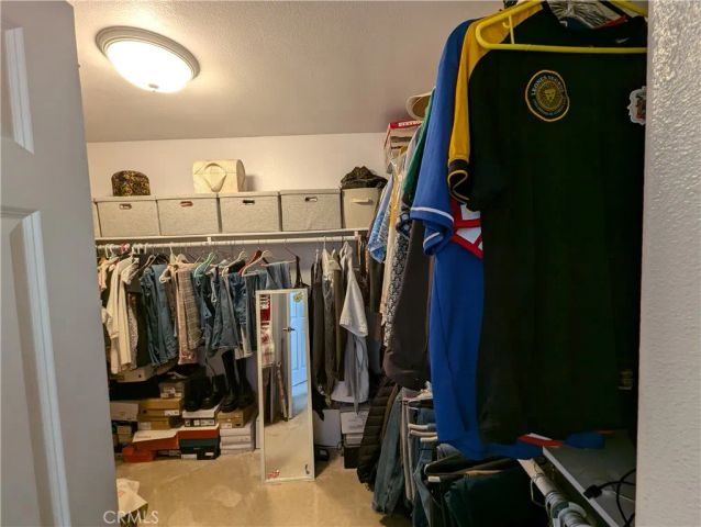 13717 Deane Lane, Sylmar, CA 91342