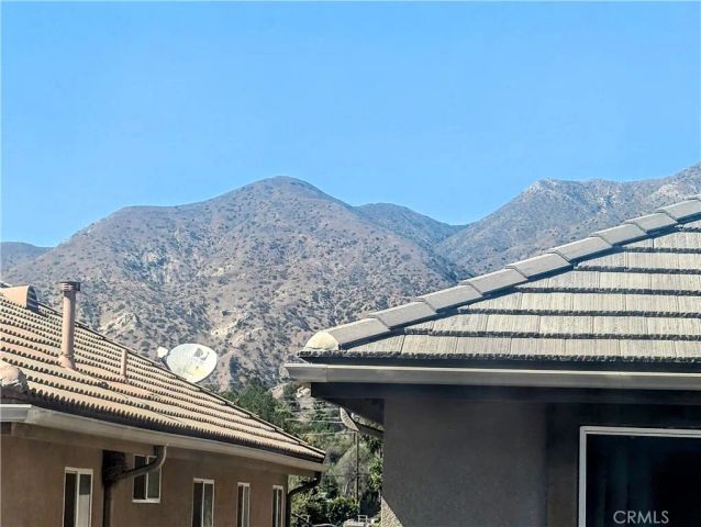 13717 Deane Lane, Sylmar, CA 91342