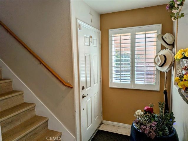 13717 Deane Lane, Sylmar, CA 91342