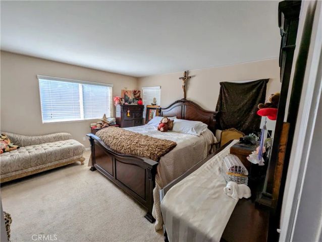 13717 Deane Lane, Sylmar, CA 91342