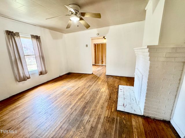 2342 Roda Road, Appalachia, VA 24216