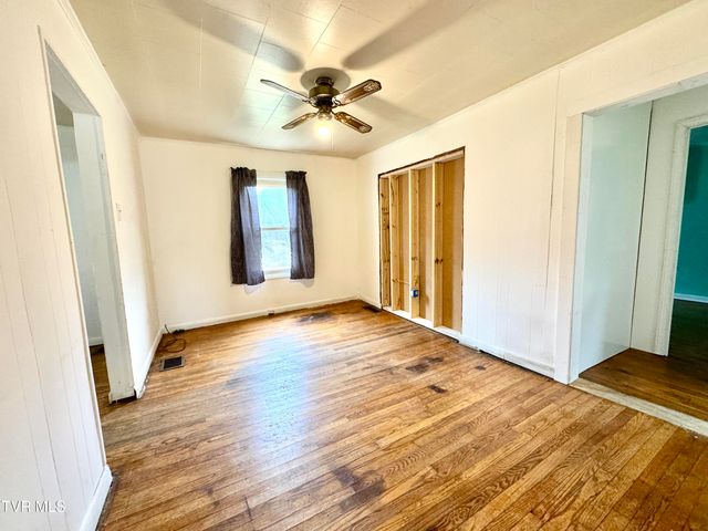 2342 Roda Road, Appalachia, VA 24216