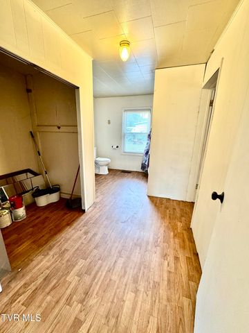 2342 Roda Road, Appalachia, VA 24216