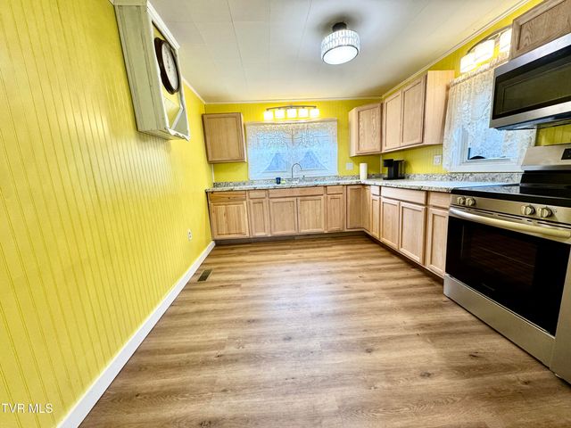 2342 Roda Road, Appalachia, VA 24216