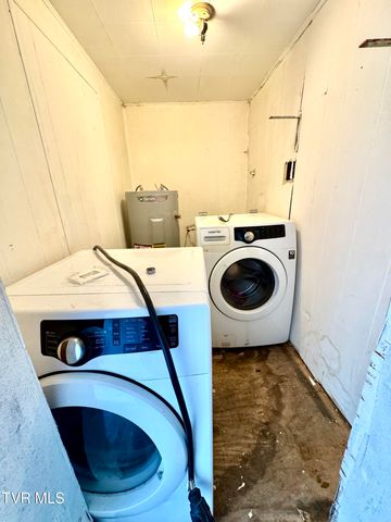 2342 Roda Road, Appalachia, VA 24216