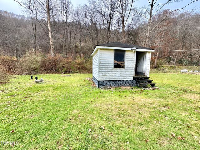 2342 Roda Road, Appalachia, VA 24216