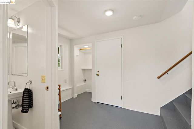 211 San Carlos Ave, El Cerrito, CA 94530
