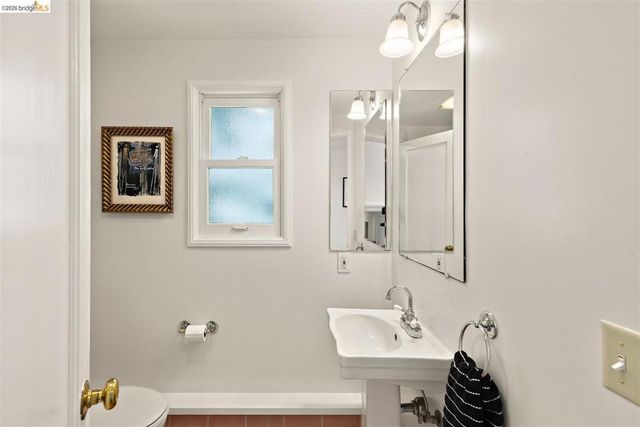 211 San Carlos Ave, El Cerrito, CA 94530