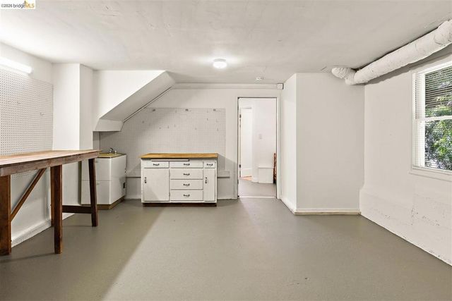 211 San Carlos Ave, El Cerrito, CA 94530