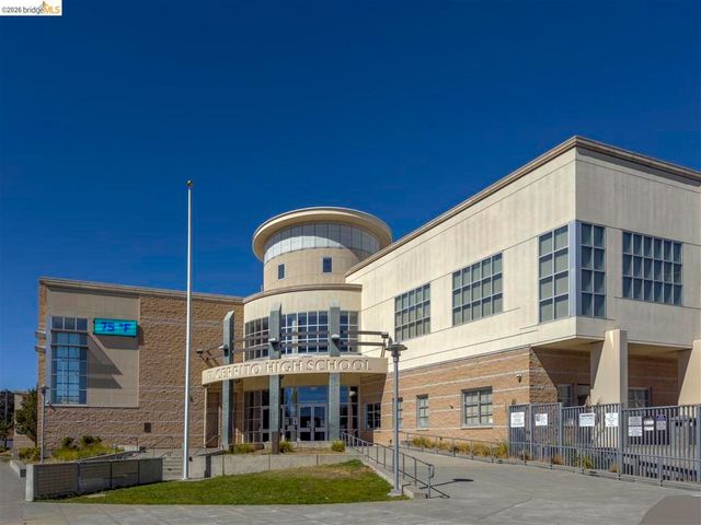 211 San Carlos Ave, El Cerrito, CA 94530