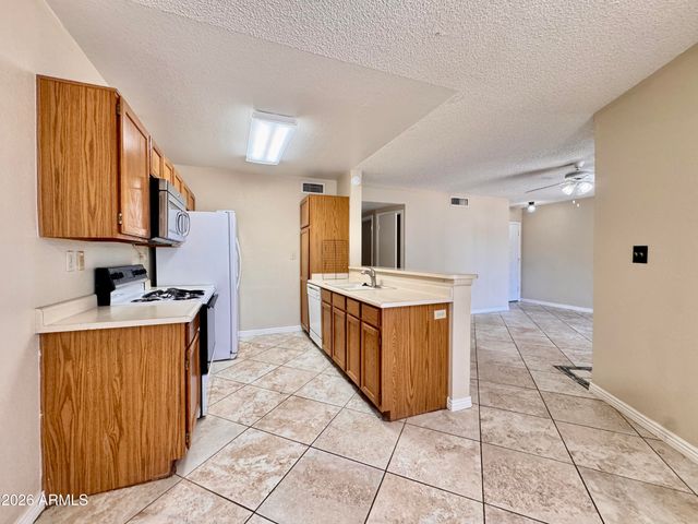 2910 W Marconi Avenue Unit 104, Phoenix, AZ 85023