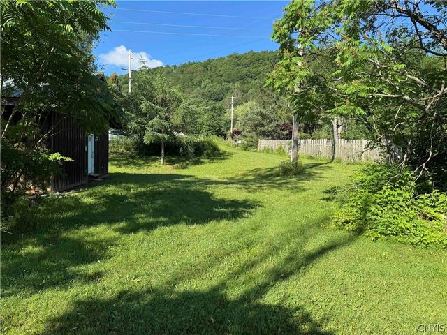 108 Linlyco Lake Road, New Albion, NY 14719