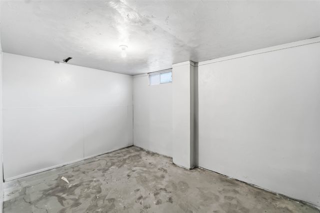 302 NE 6th Street, Ankeny, IA 50021