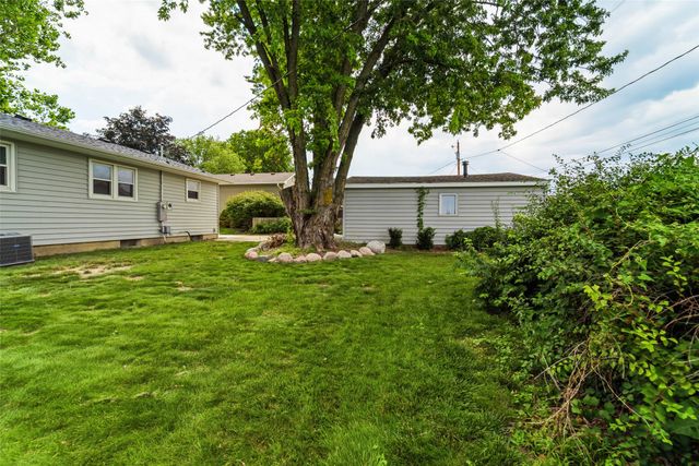302 NE 6th Street, Ankeny, IA 50021