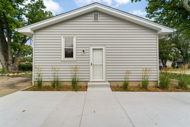 302 NE 6th Street, Ankeny, IA 50021