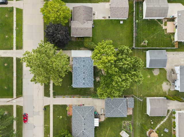 302 NE 6th Street, Ankeny, IA 50021