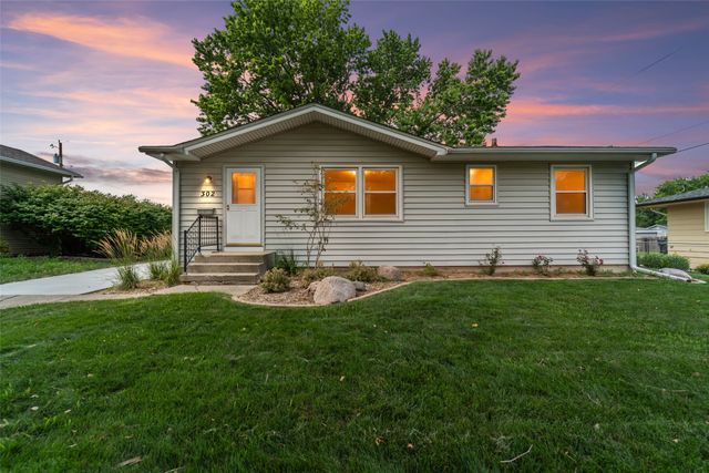 302 NE 6th Street, Ankeny, IA 50021