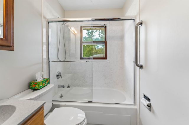 302 NE 6th Street, Ankeny, IA 50021