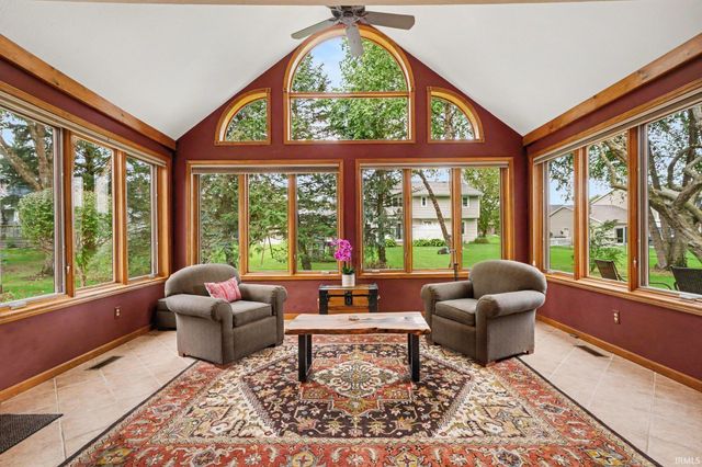 3803 Bent Oak Trail, Elkhart, IN 46517