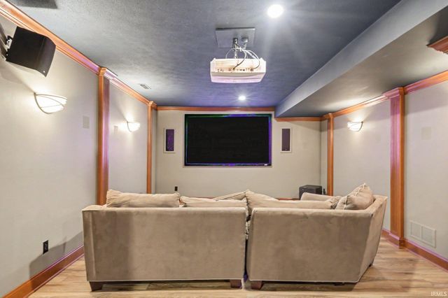 3803 Bent Oak Trail, Elkhart, IN 46517