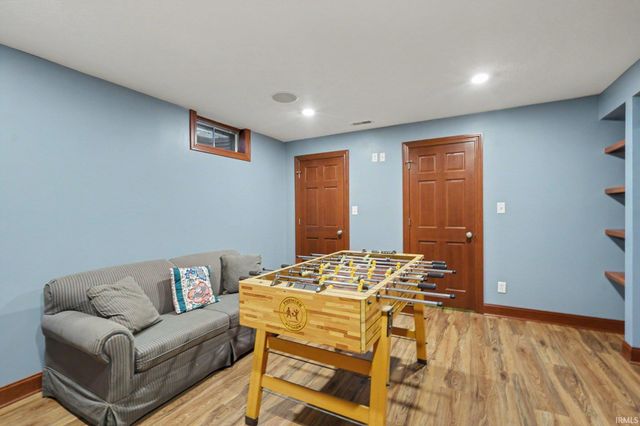 3803 Bent Oak Trail, Elkhart, IN 46517