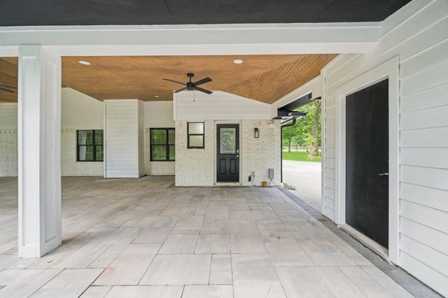 40607 Mill Creek Road, Magnolia, TX 77354