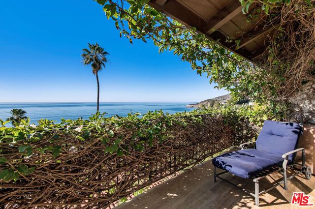 17810 Castellammare Drive, Pacific Palisades (los Angeles), CA 90272