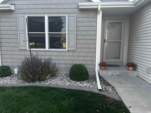 1217 Park Meadows Drive, Goshen, IN 46526