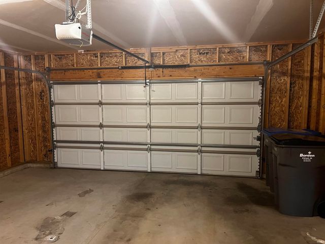 1217 Park Meadows Drive, Goshen, IN 46526