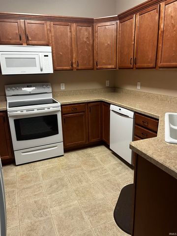 1217 Park Meadows Drive, Goshen, IN 46526