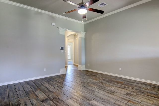 3021 Cantabria St, Corpus Christi, TX 78415
