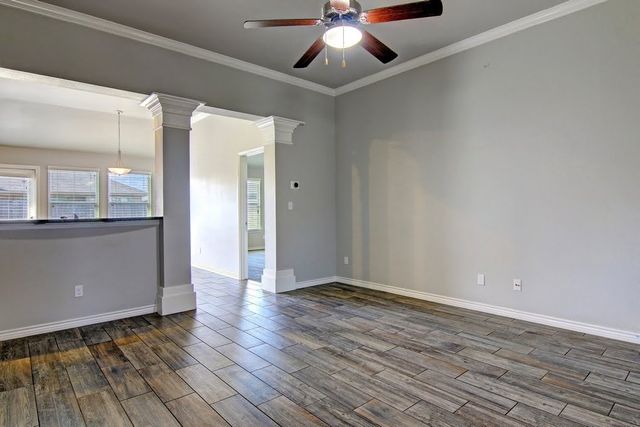 3021 Cantabria St, Corpus Christi, TX 78415