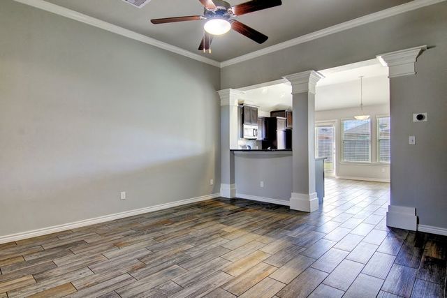 3021 Cantabria St, Corpus Christi, TX 78415