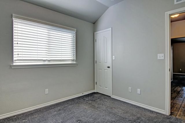 3021 Cantabria St, Corpus Christi, TX 78415