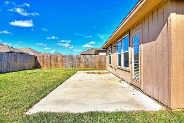 3021 Cantabria St, Corpus Christi, TX 78415