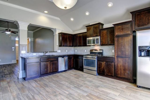 3021 Cantabria St, Corpus Christi, TX 78415