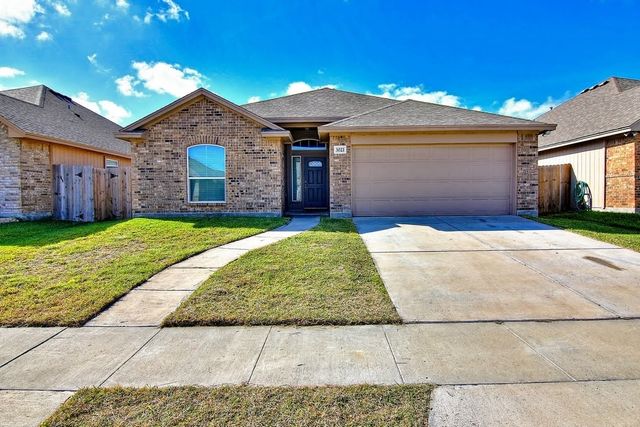 3021 Cantabria St, Corpus Christi, TX 78415