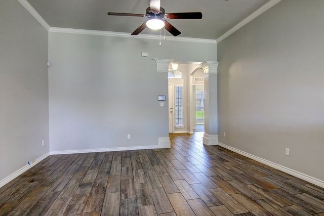 3021 Cantabria St, Corpus Christi, TX 78415