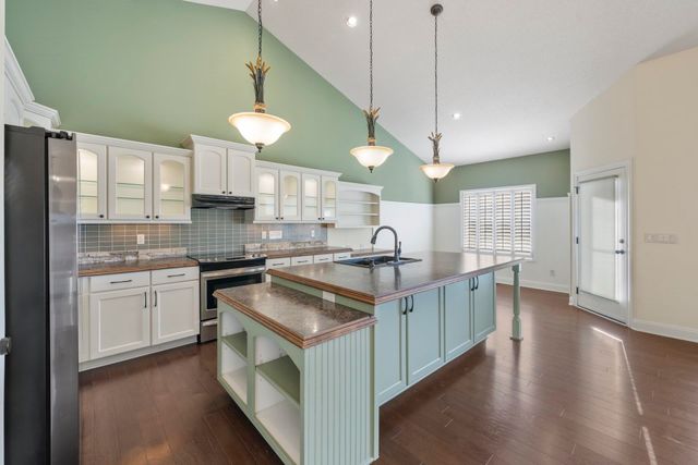 3810 N Rutgers Ct, Maize, KS 67101