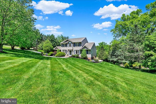 24 LANDAU DR, Westminster, MD 21157