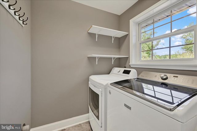 24 LANDAU DR, Westminster, MD 21157