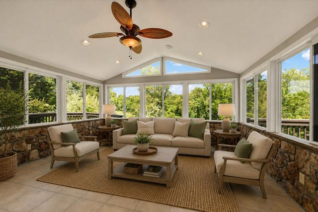 24 LANDAU DR, Westminster, MD 21157