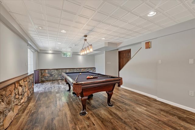 24 LANDAU DR, Westminster, MD 21157